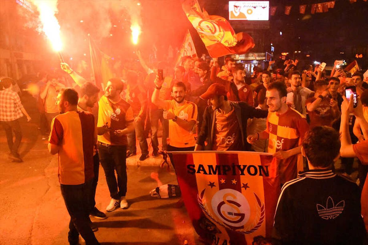 Süper Lig\'de Şampiyon Galatasaray