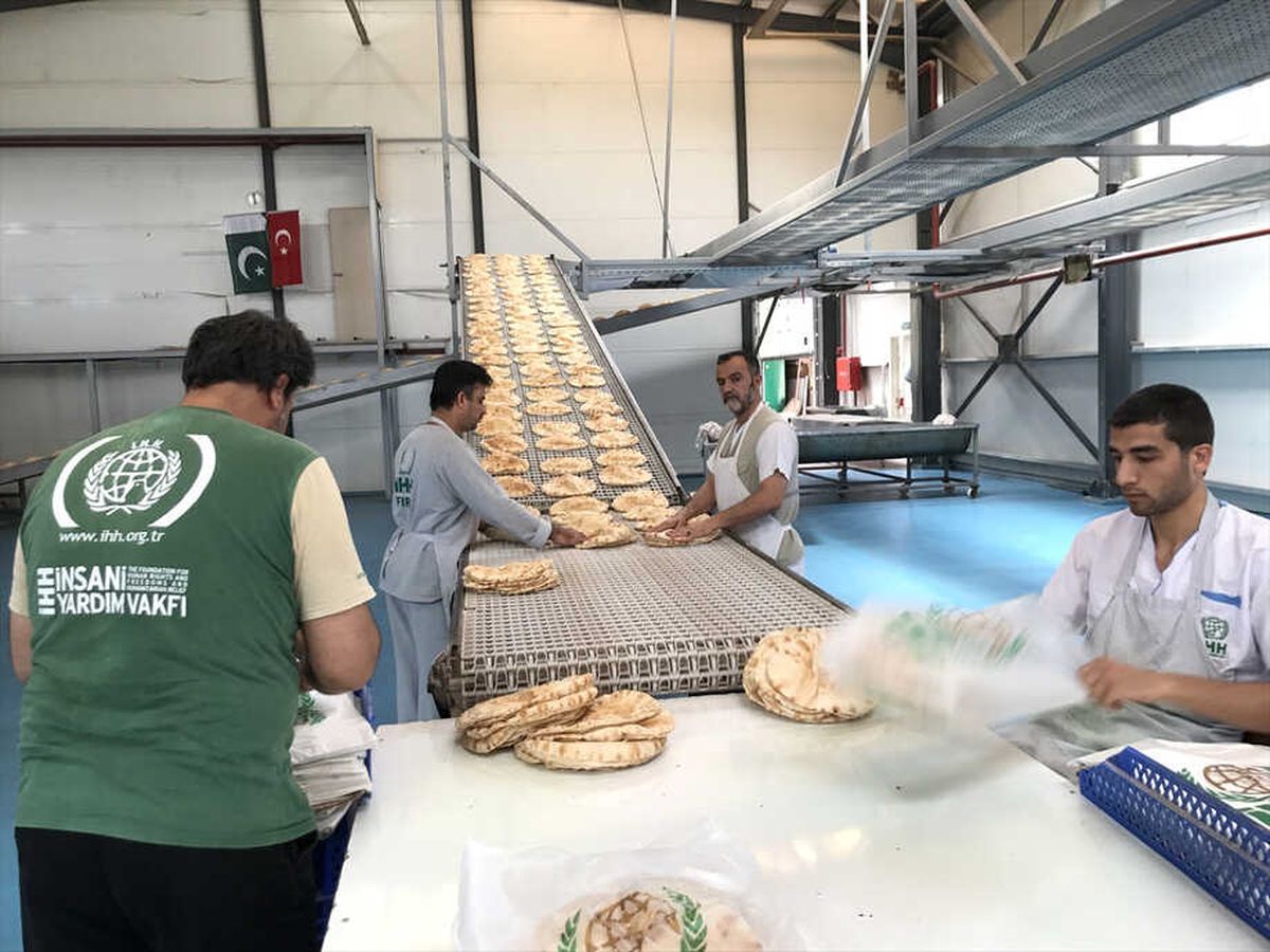 Suriyelilere Günde 750 Bin Ekmek
