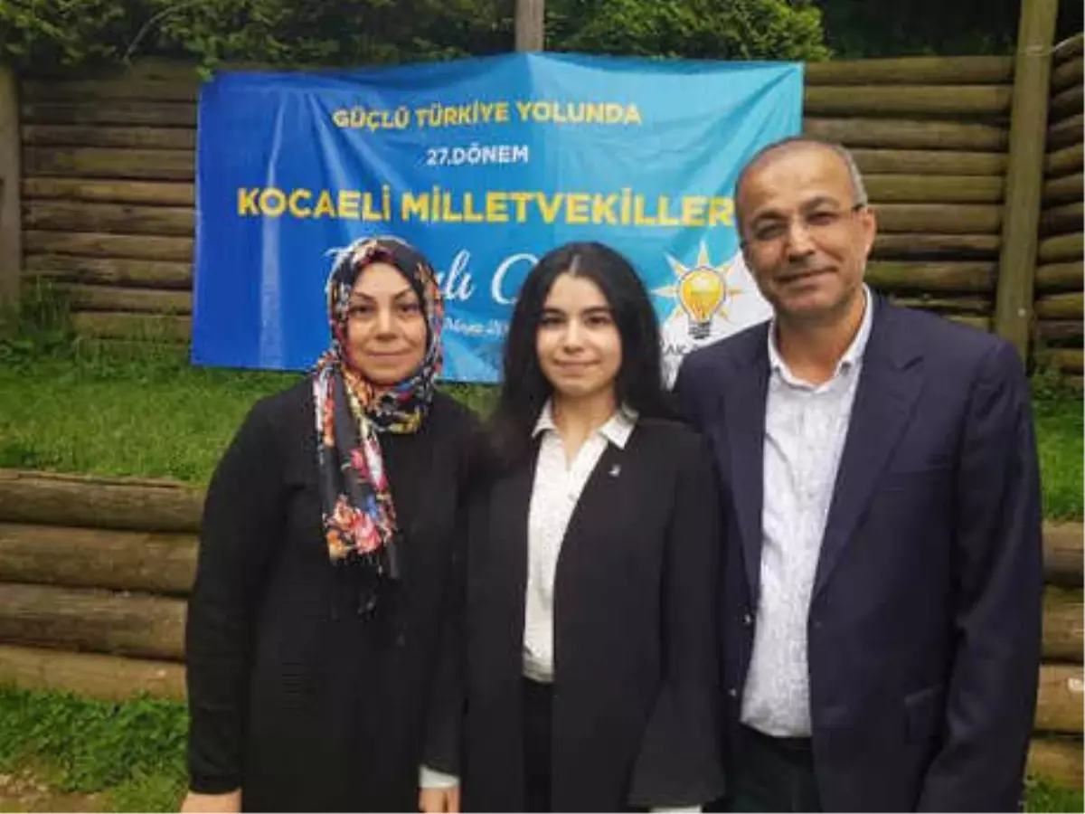 AK Parti\'nin En Genç Milletvekili Adayı Oldu