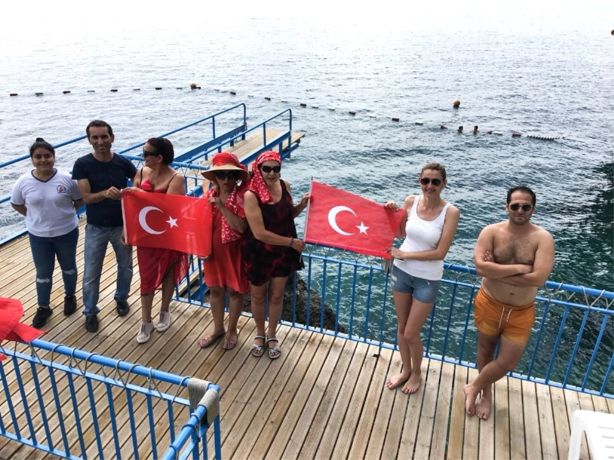 Antalya\'da Mavi Bayraklı Falez Plajları Açıldı