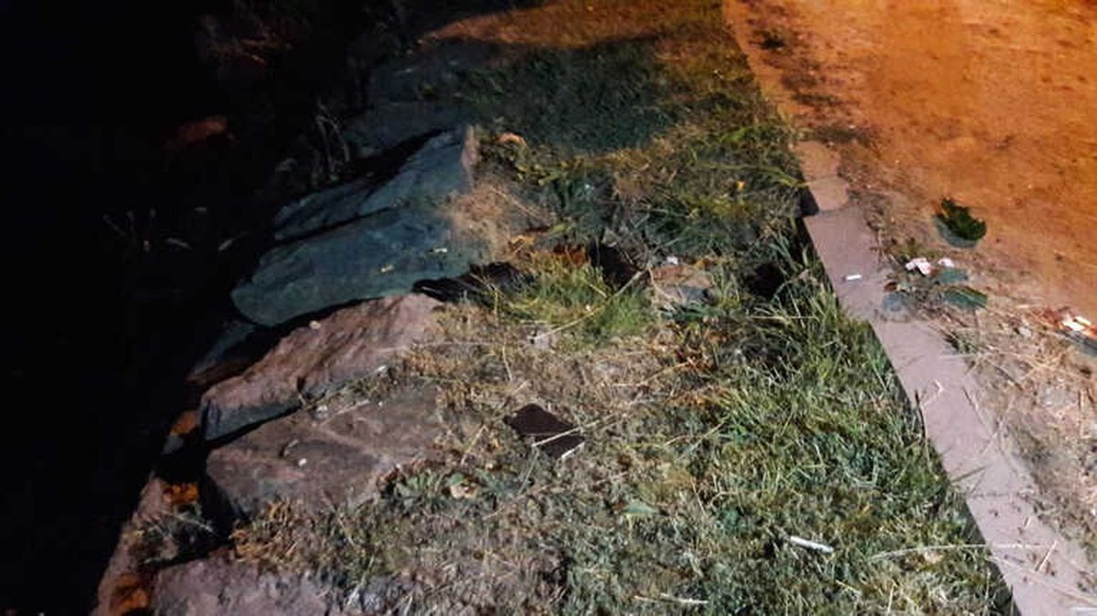 Bakırköy\'de Kanalı Uçan Araçta Bulunan İki Kişi Yara Almadan Kurtuldu