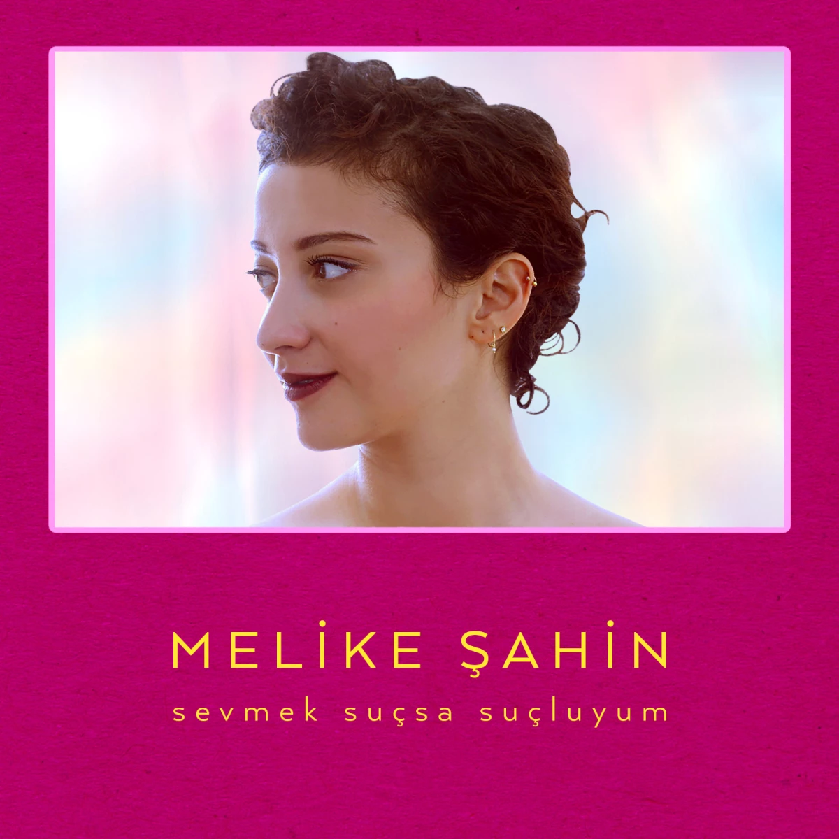 Cannes En İyi Yönetmen Ödüllü Tony Gatlıf\'ten Melike Şahin\'e Klip!..