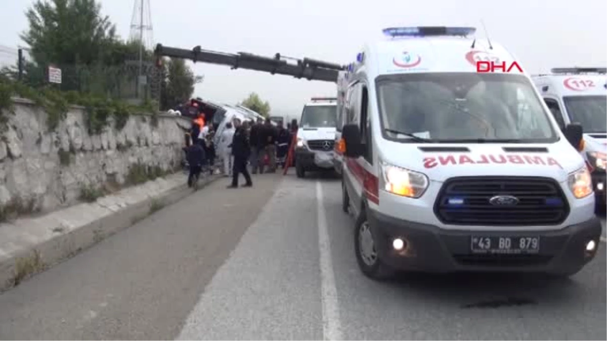 Kütahya\'da Yolcu Otobüsü Devrildi 2 Ölü, 16 Yaralı Ek