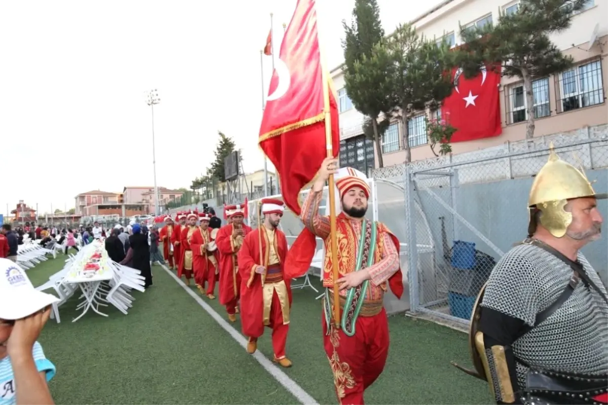 Mollafenari\'de Binleri Buluşturan İftar