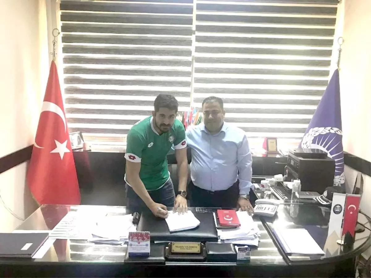 Salihli Belediyespor Kalecisini Buldu