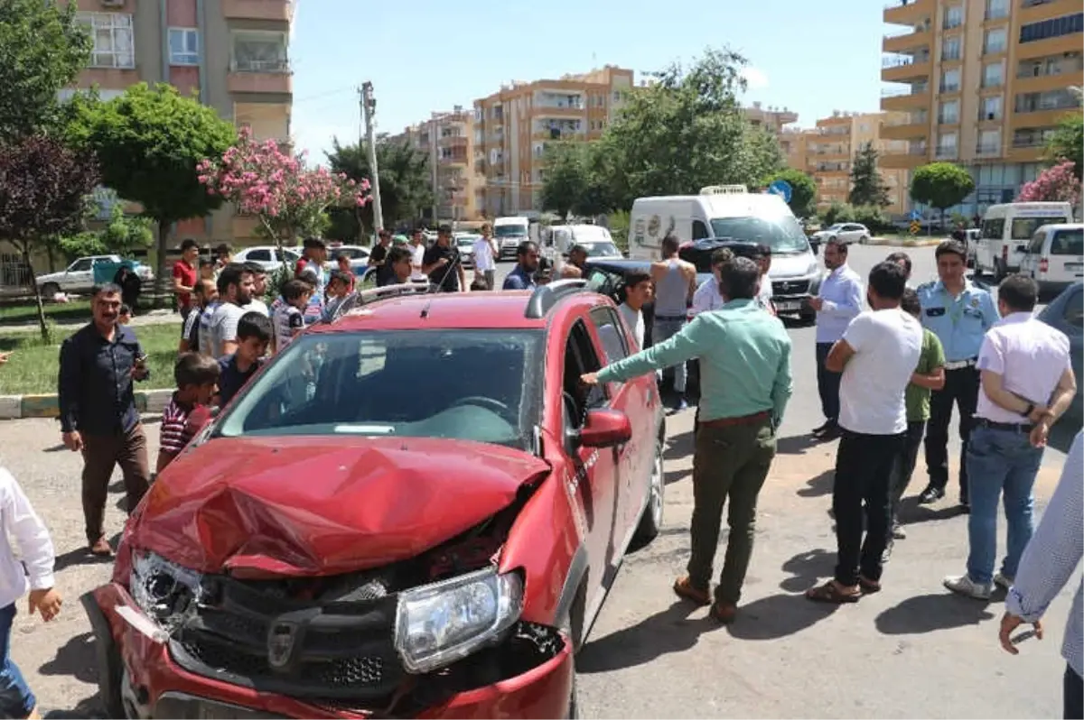 Şanlıurfa\'da Trafik Kazası: 2 Yaralı