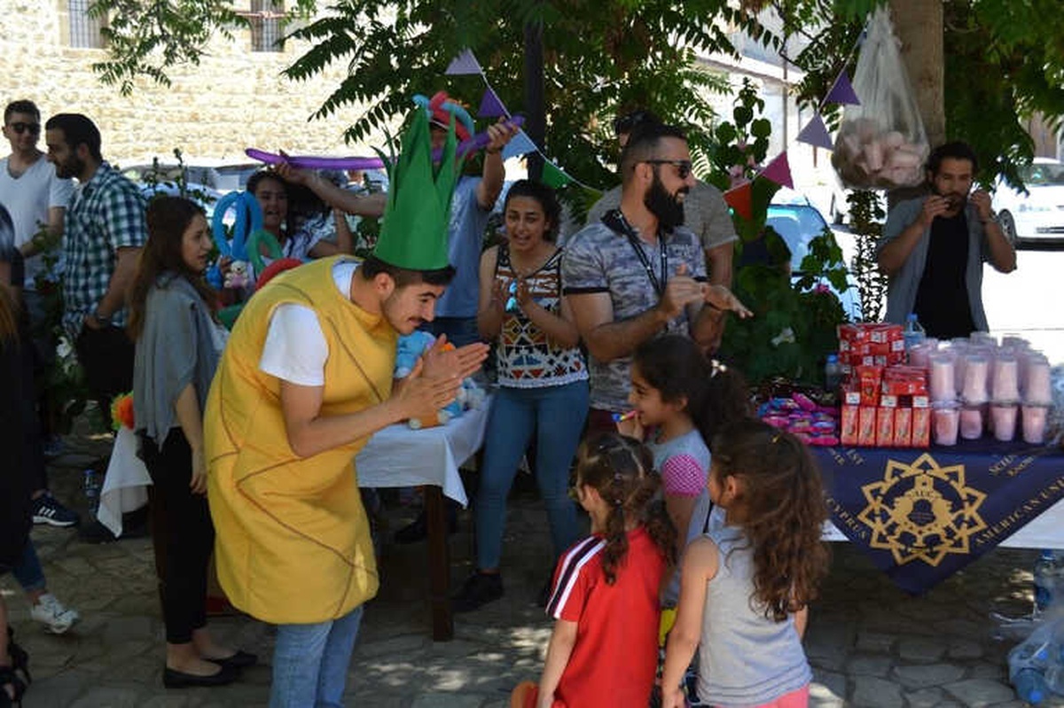 Üniversite Öğrencilerinden Sosyal Sorumluluk Projesi