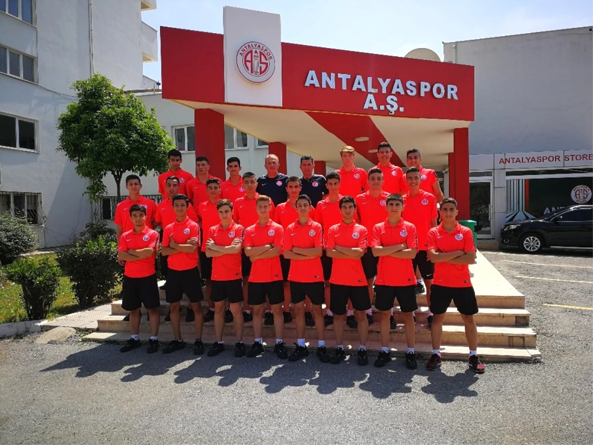Antalyaspor U16 Takımı 2\'nci Oldu