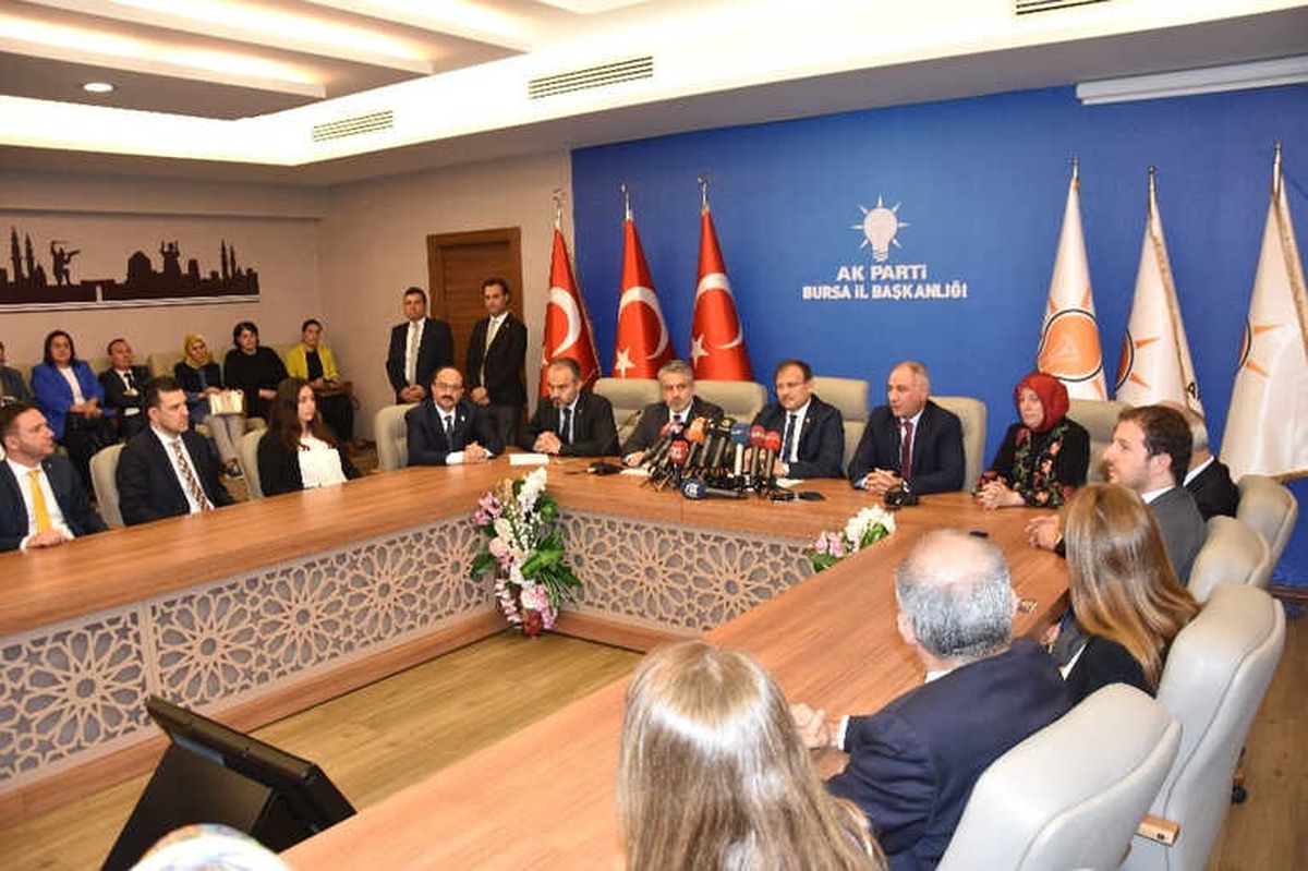 Başbakan Yardımcısı Çavuşoğlu: "25 Haziran Sabahı Türkiye\'de Güven ve İstikrar Daha da...