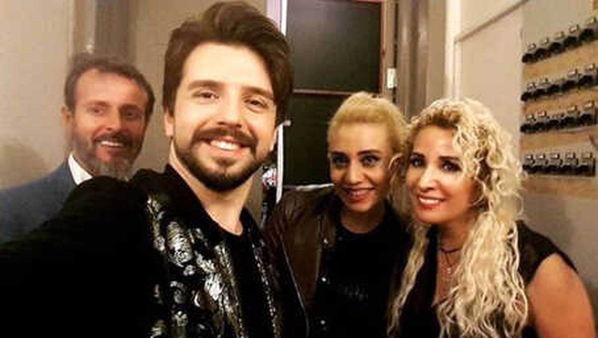 Başkan Aktaş\'tan Şampiyon Kuaföre Destek