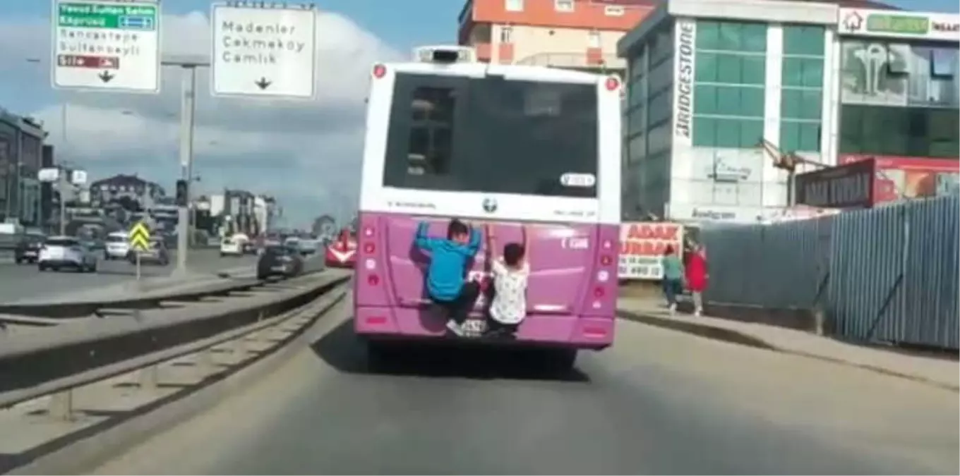 Çocukların Tehlikeli Yolculuğu Kamerada