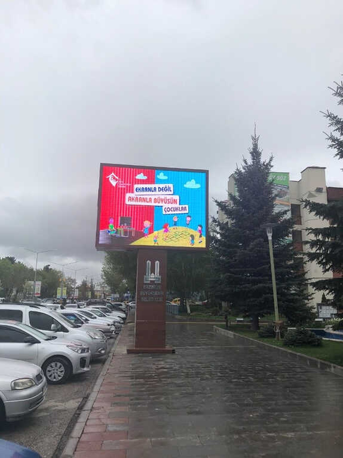 Ekranla Değil Akranla Büyüsün Çocuklar Projesi