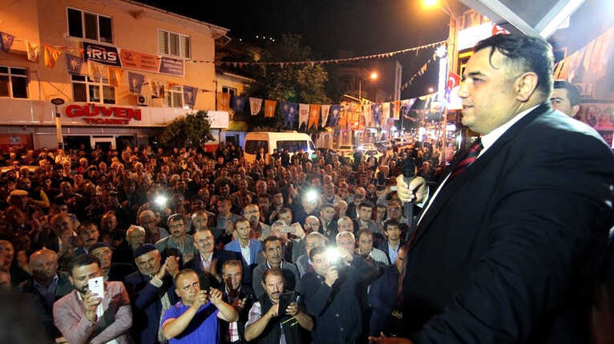 Kaya\'nın Milletvekili Adaylığı İlçede Coşkuyla Karşılandı