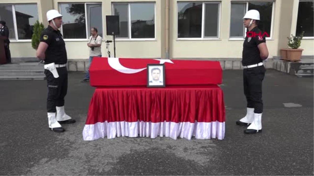 Kayseri Kayseri\'de Kalp Krizinden Ölen Polis İçin Tören