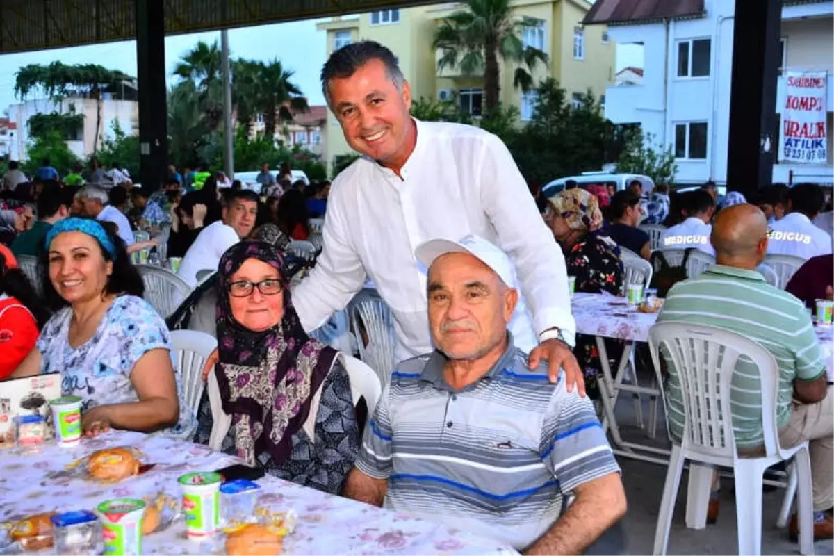 Manavgat Belediyesi\'nden Mahallelere İftar Sofrası