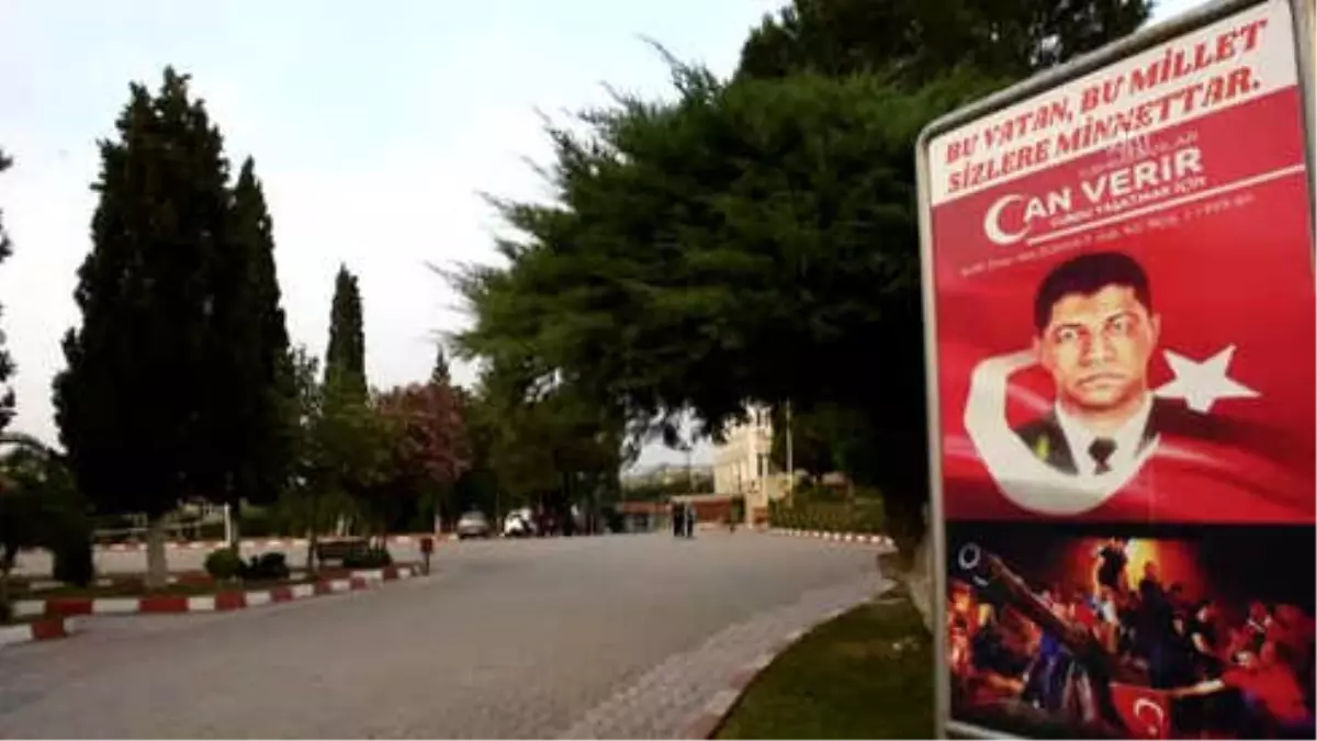 Okuldaki İftar İlçe Halkını Bir Araya Getiriyor