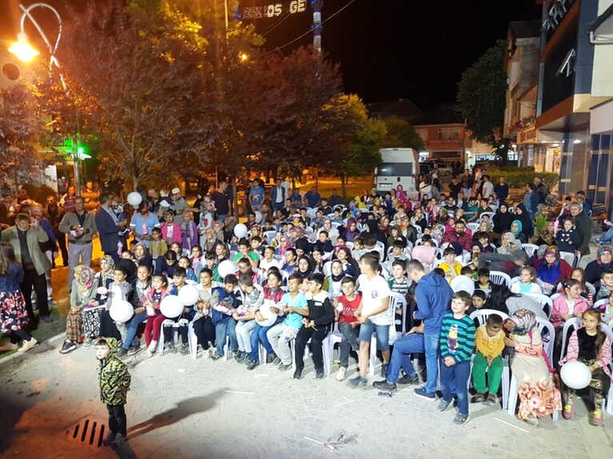 Ramazan Tırı ile Vatandaşlar Keyif Dolu Akşam Geçirdi
