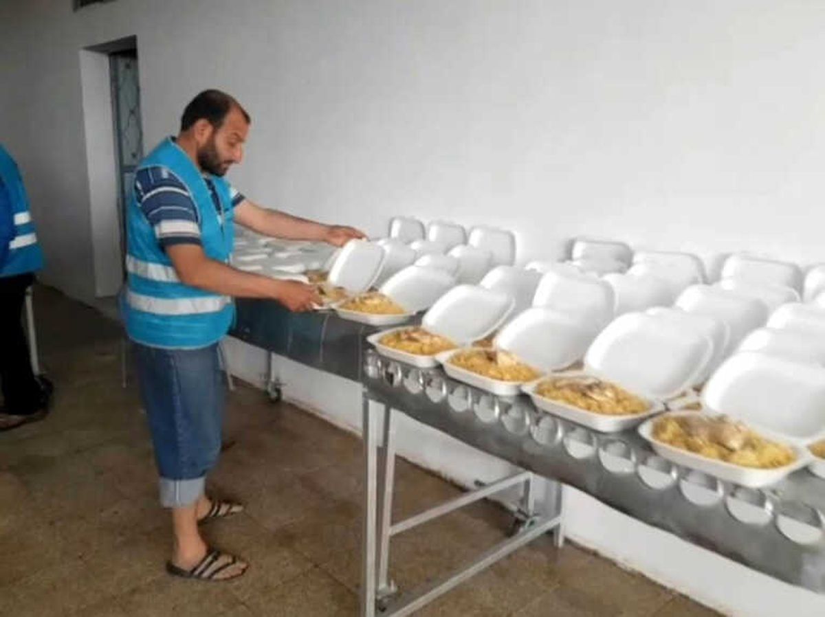 Sınır Ötesinde Kurulan Mutfakta 3 Bin Kişiye İftar Çıkarılıyor
