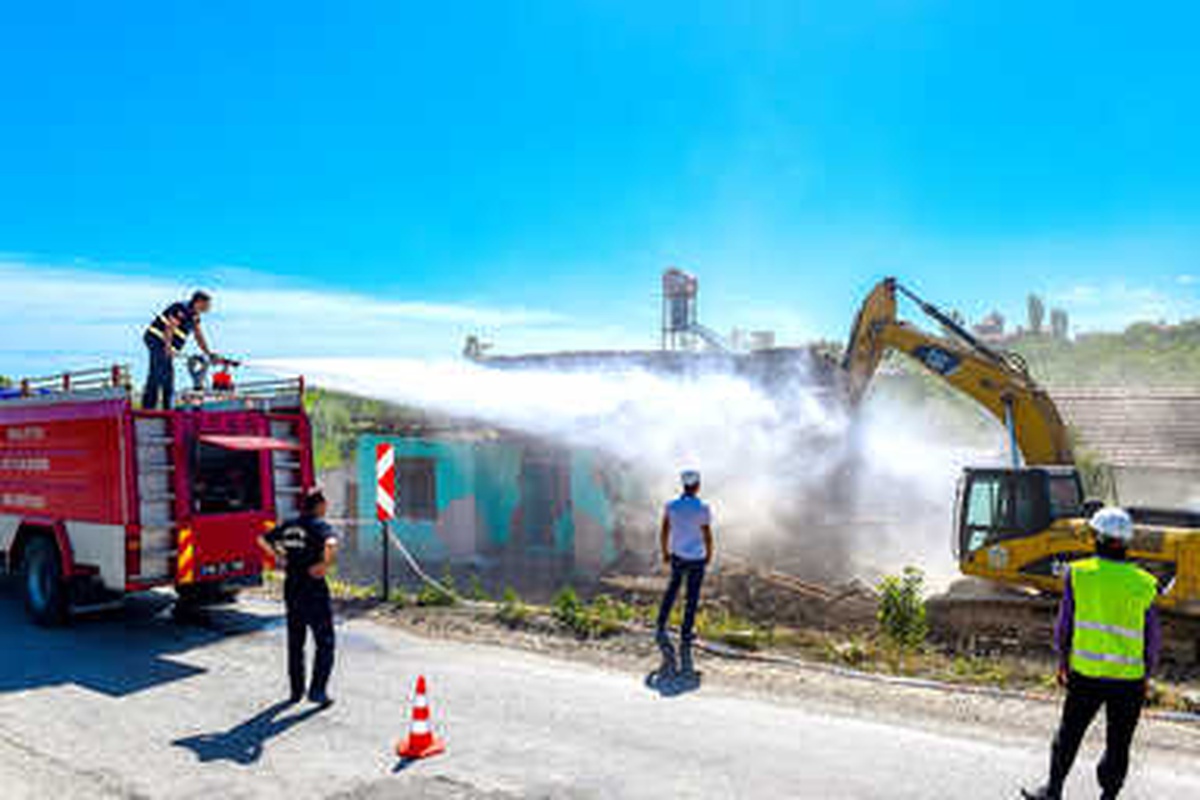 Tehlike Arz Eden Yol Genişletiliyor