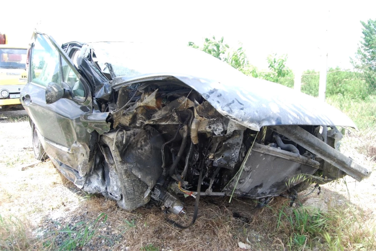 Tekirdağ\'da Trafik Kazası: 1\'i Ağır 2 Yaralı