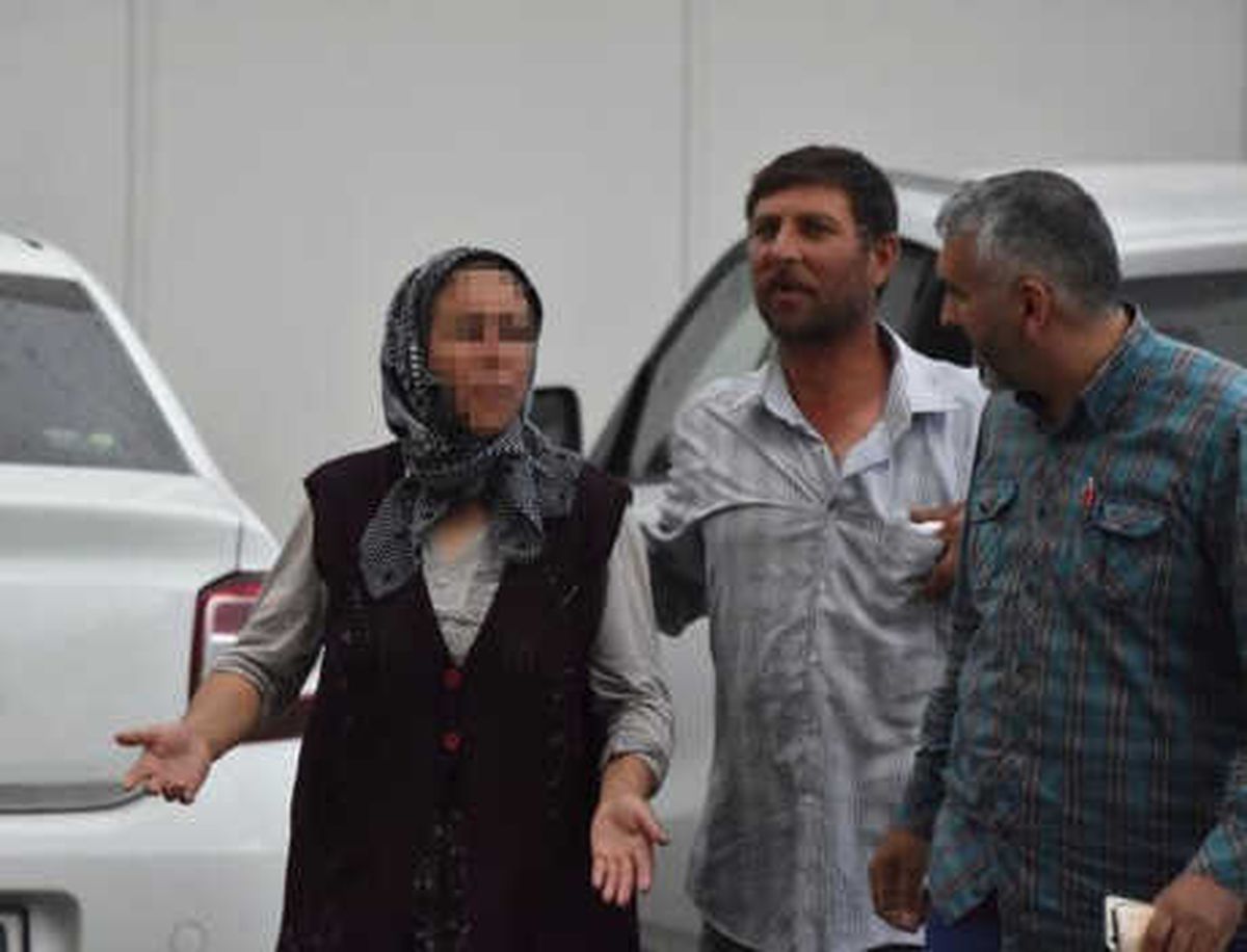 Teyze Kızını Sırtından Bıçakladı