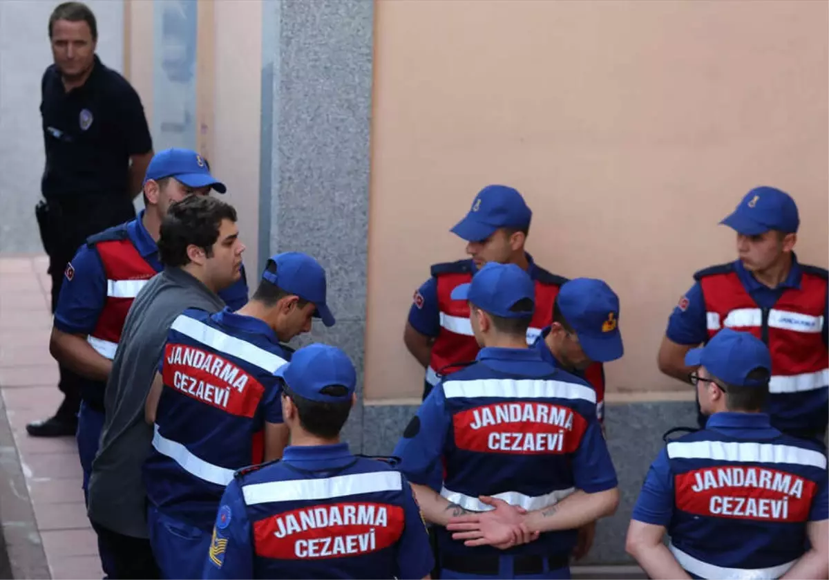 Yunan Askerlerin Tutukluluğuna Devam Kararı