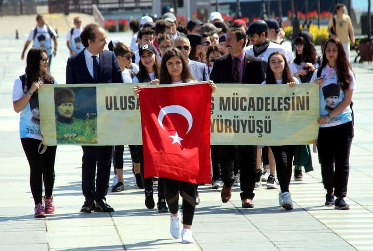 10. Ulusal Kurtuluş Mücadelesi Anma Yürüyüşü Başladı