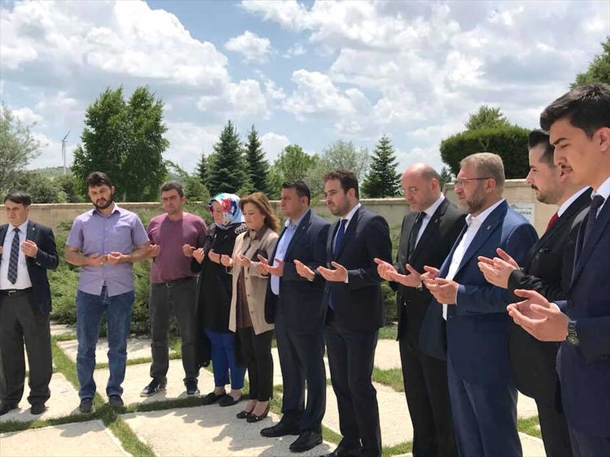 AK Parti Kütahya Milletvekili Adayları Dumlupınar\'da