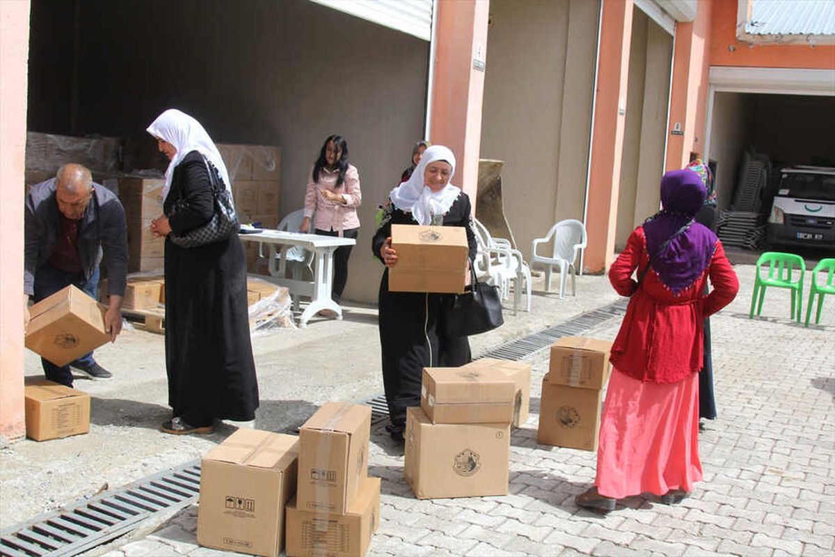 Başkale Belediyesinin Ramazan Yardımları