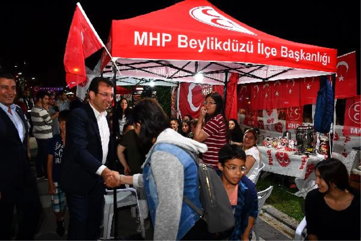 Beylikdüzü\'nde Demokrasi Şöleni