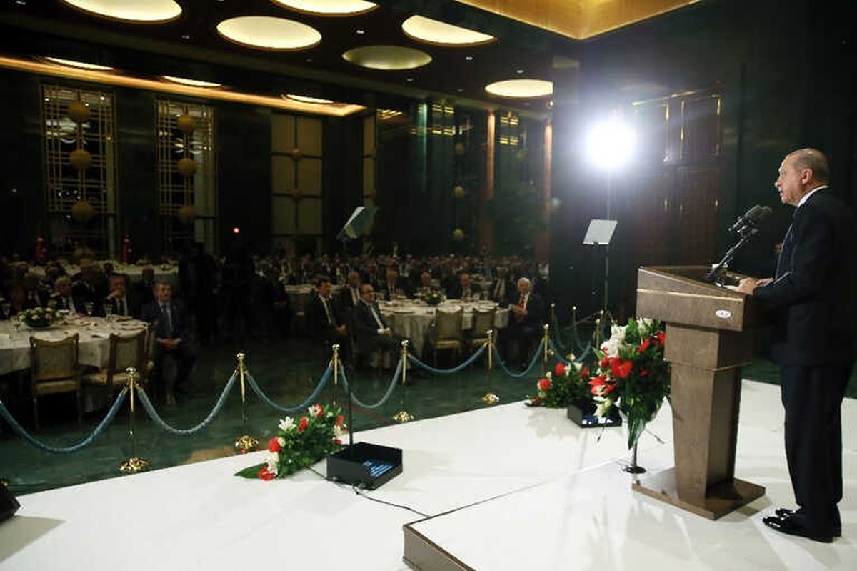 Cumhurbaşkanı Erdoğan\'dan Eski Vekillere Çağrı