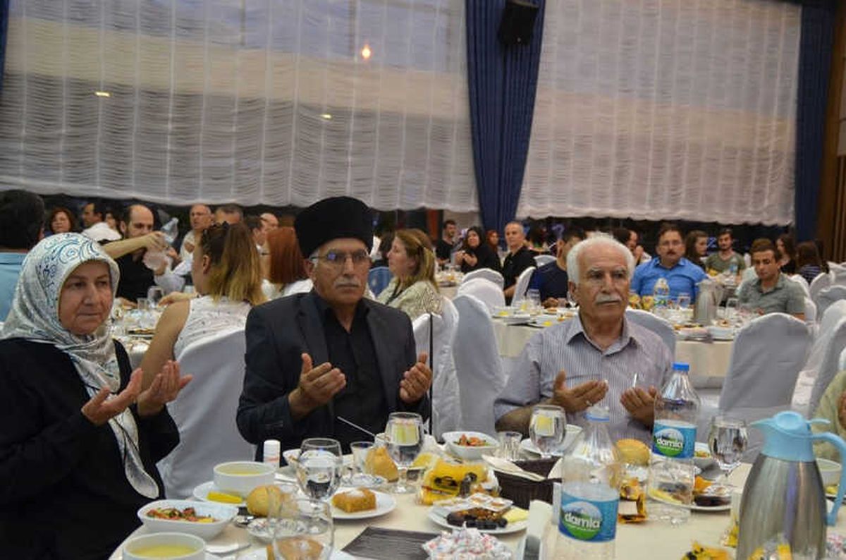 Denizli\'de Yaşayan Çerkesler Katledilen Atalarını Andı
