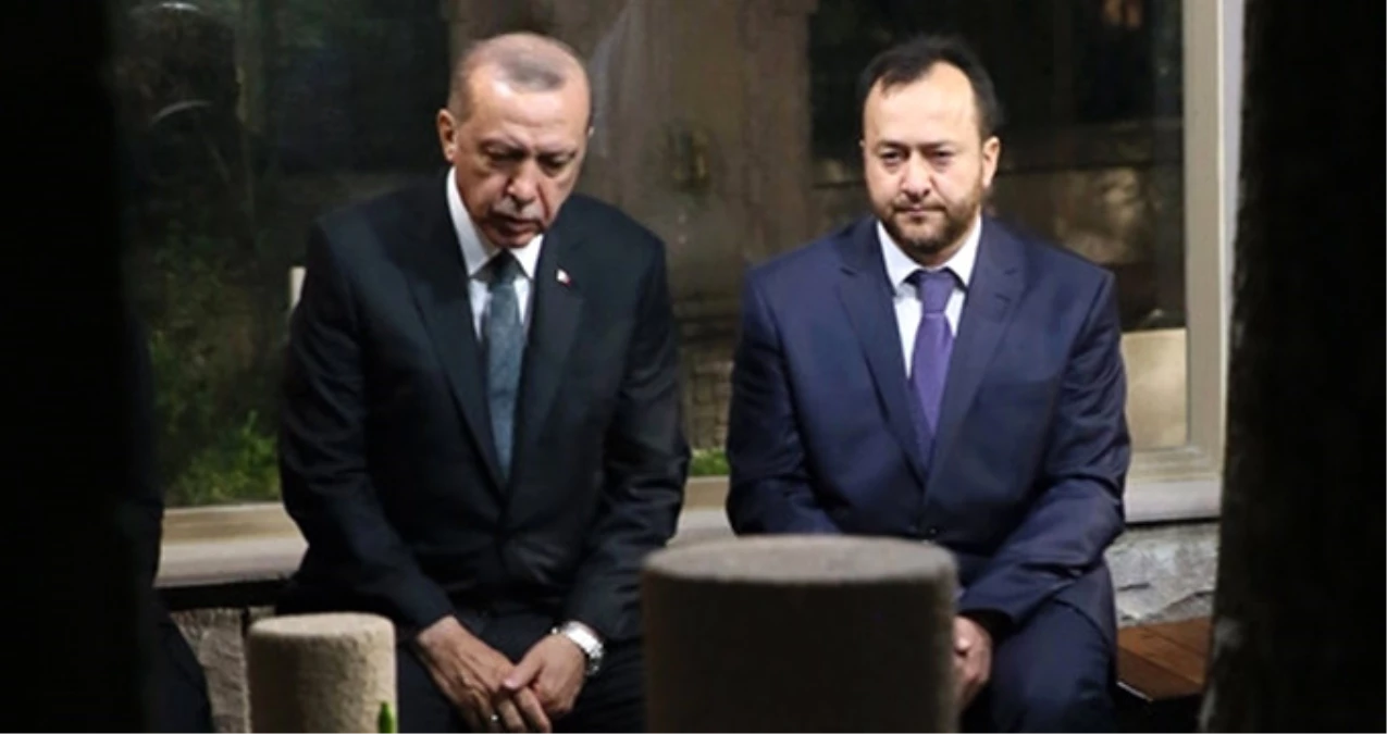 Erdoğan, Arvasi Hazretleri\'nin Kabrini Ziyaret Edip Kur\'an Okudu