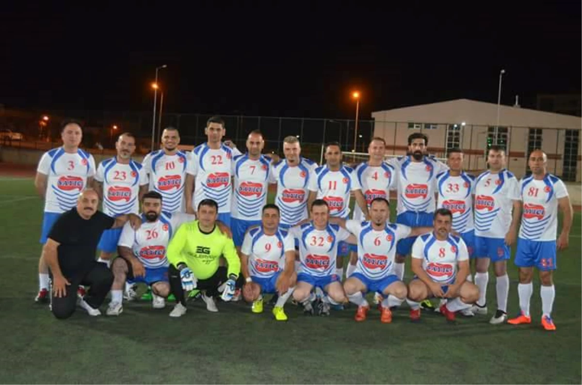 Erhan Aksay Turnuvası Hataylılara Futbol Ziyafeti Yaşatıyor