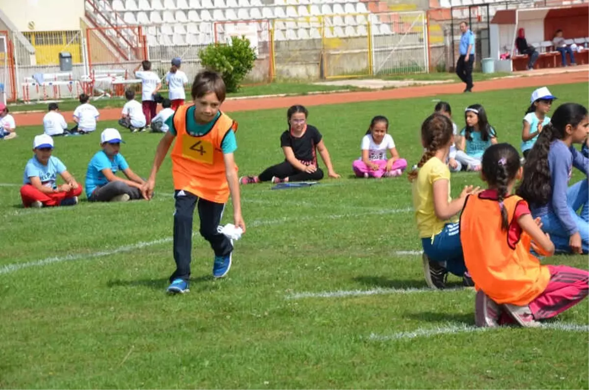 Geleneksel Çocuk Oyunları Şenlikleri" Coşkuyla Gerçekleştirildi