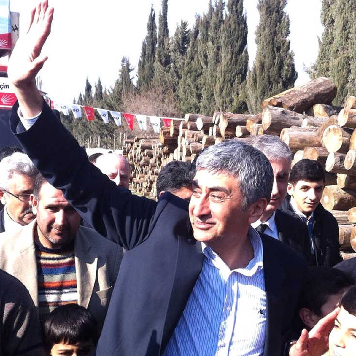 Hatay\'da CHP\'li Parlar Adaylıktan Çekildi