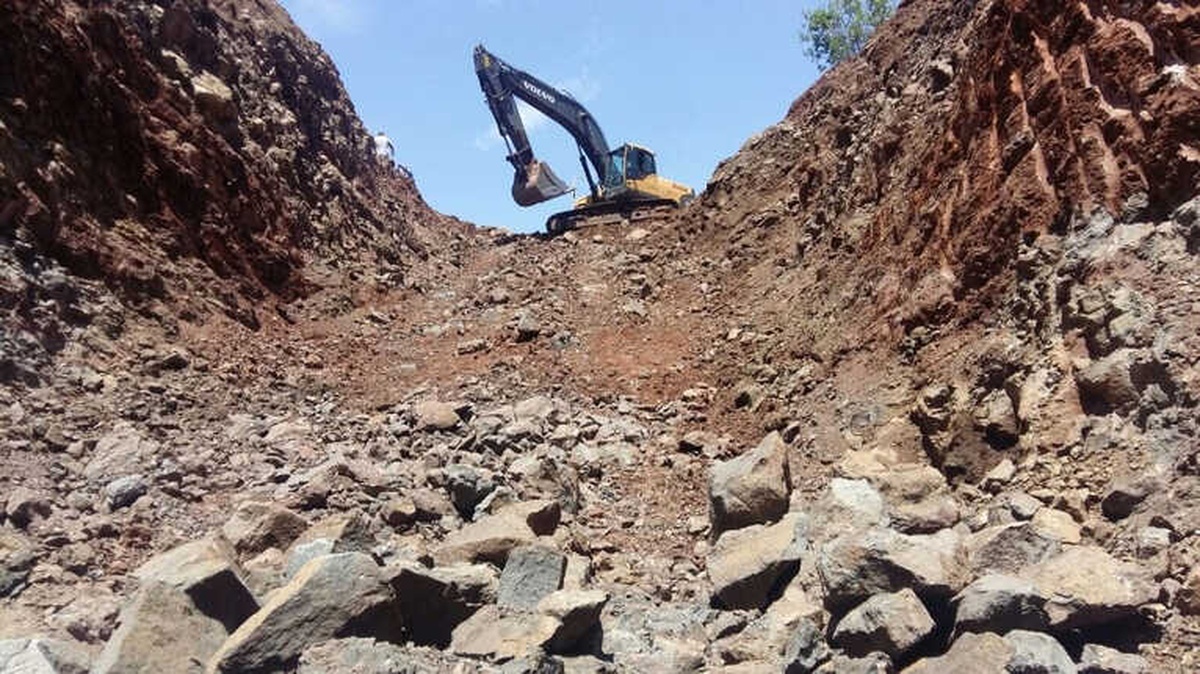 İş Makineleri ile Kaçak Kazı