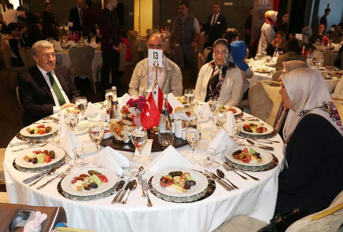 İstanbul Valiliğinden Şehit ve Gazi Ailelerine İftar