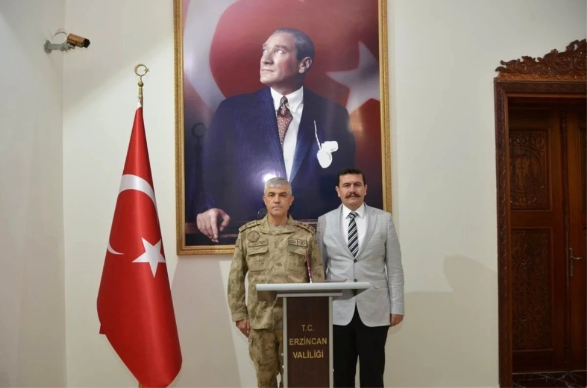 Jandarma Genel Komutanı Orgeneral Arif Çetin, Erzincan Valiliği\'ni Ziyaret Etti