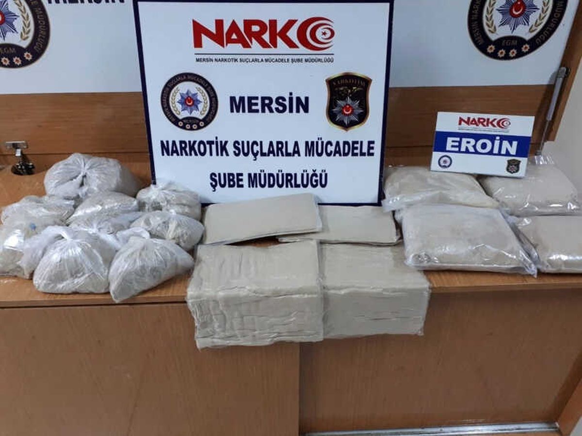 Mersin\'de 15 Kilo Eroin Ele Geçirildi