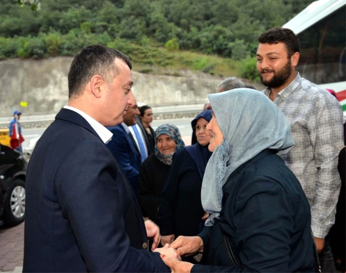 Osmaneli\'de Şehit Aileleri ve Gaziler İçin İftar Programı