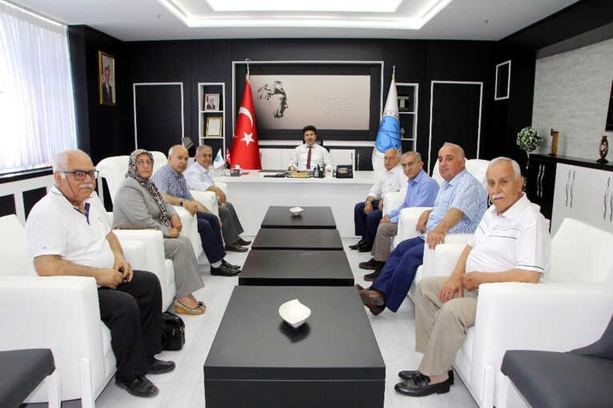 Rektör Karacoşkun Dostluk Grubu ile Bir Araya Geldi