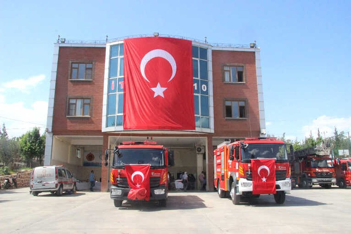 Suriye\'de de Kullanılacak Olan İtfaiye Araçları Hizmete Girdi
