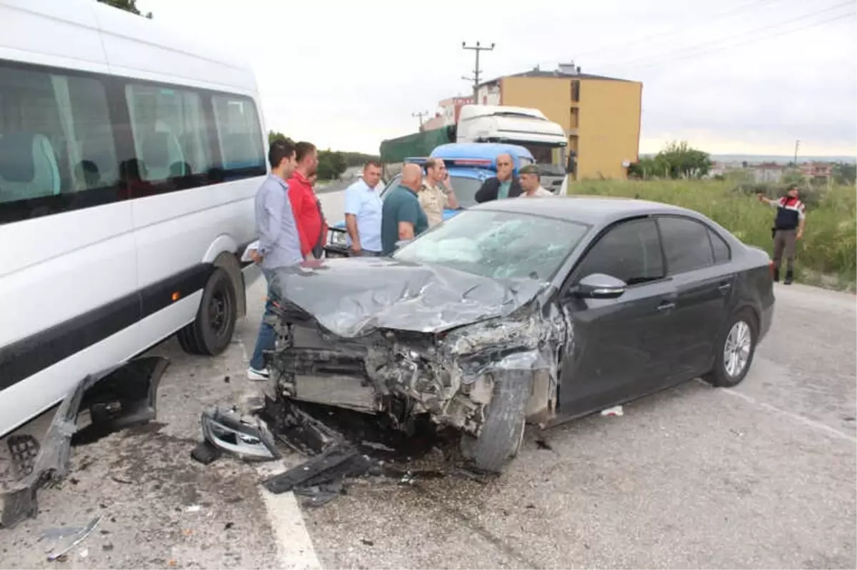 Tekirdağ\'da Trafik Kazası: 5 Yaralı