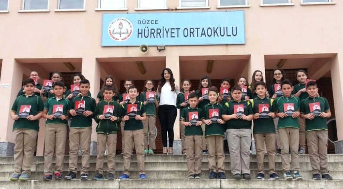 Askerler İçin Yazdılar