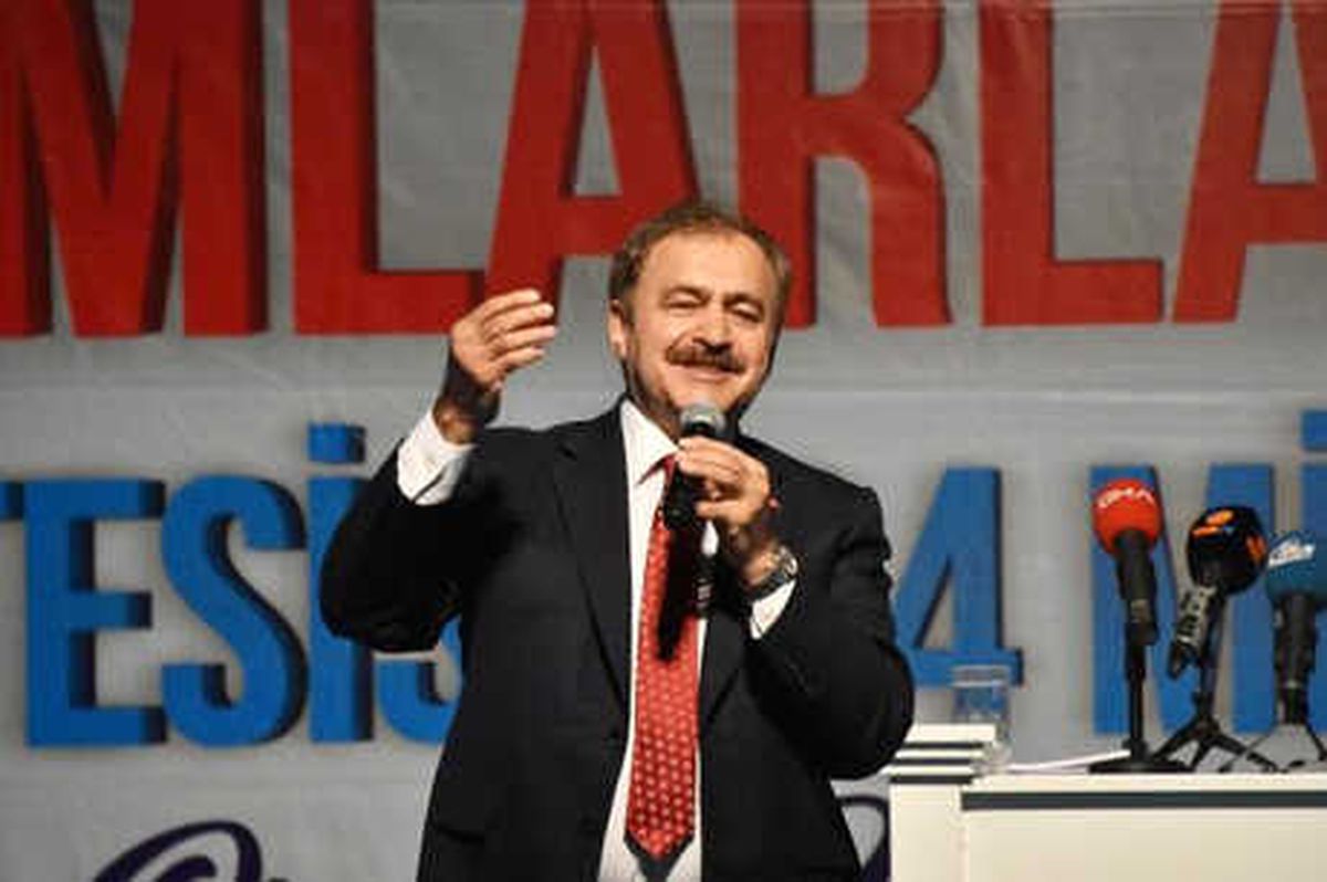 Bakan Eroğlu, Sahurda Temel Atma ve Açılış Törenine Katıldı