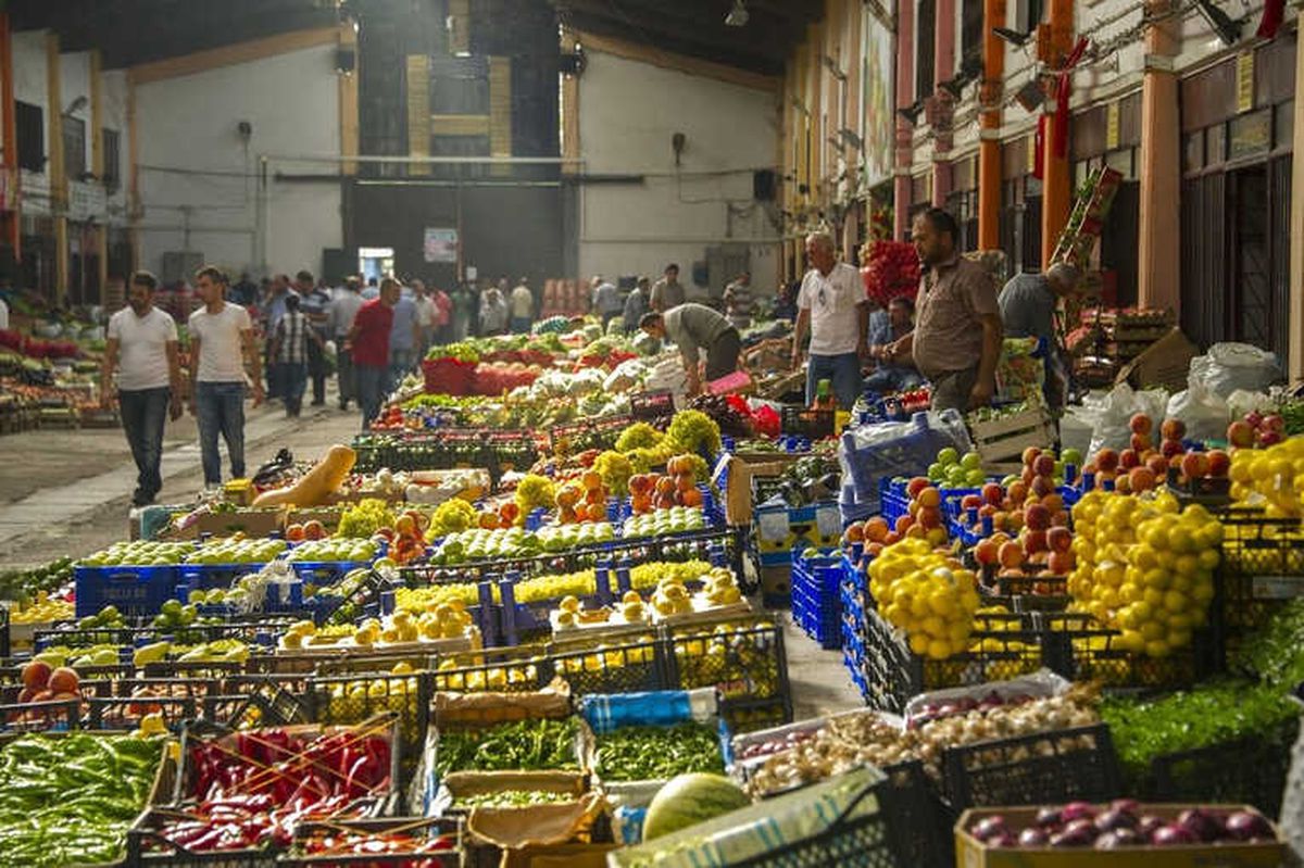 Başkentliler Nisan Ayında Toplam 160 Bin Ton Sebze ve Meyve Tüketti