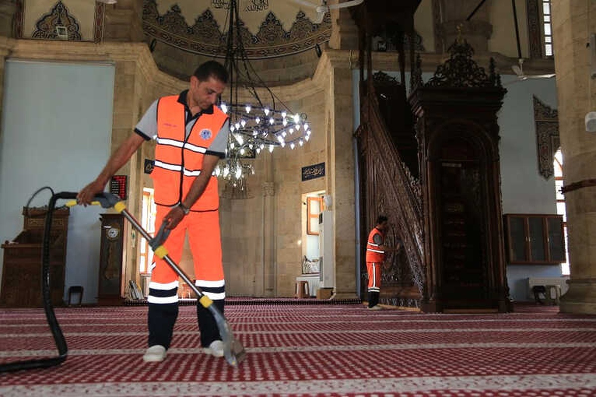 Battalgazi Belediyesi Camilerin Temizliğine Devam Ediyor