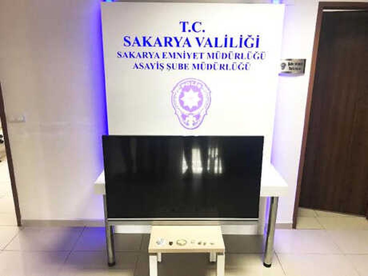 Çaldığı 109 Ekran Televizyonla Sokakta Yürürken Yakalandı