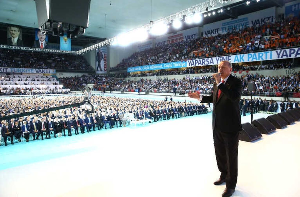 Cumhurbaşkanı Erdoğan AK Parti\'nin Seçim Beyannamesini Açıkladı (2)